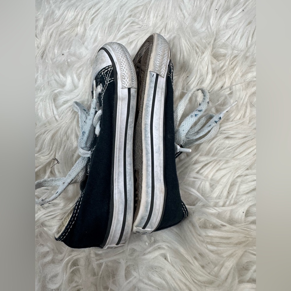 Converse Chuck Taylor‎ Toddler Sneakers size 9 boys or girls - Picture 6 of 8